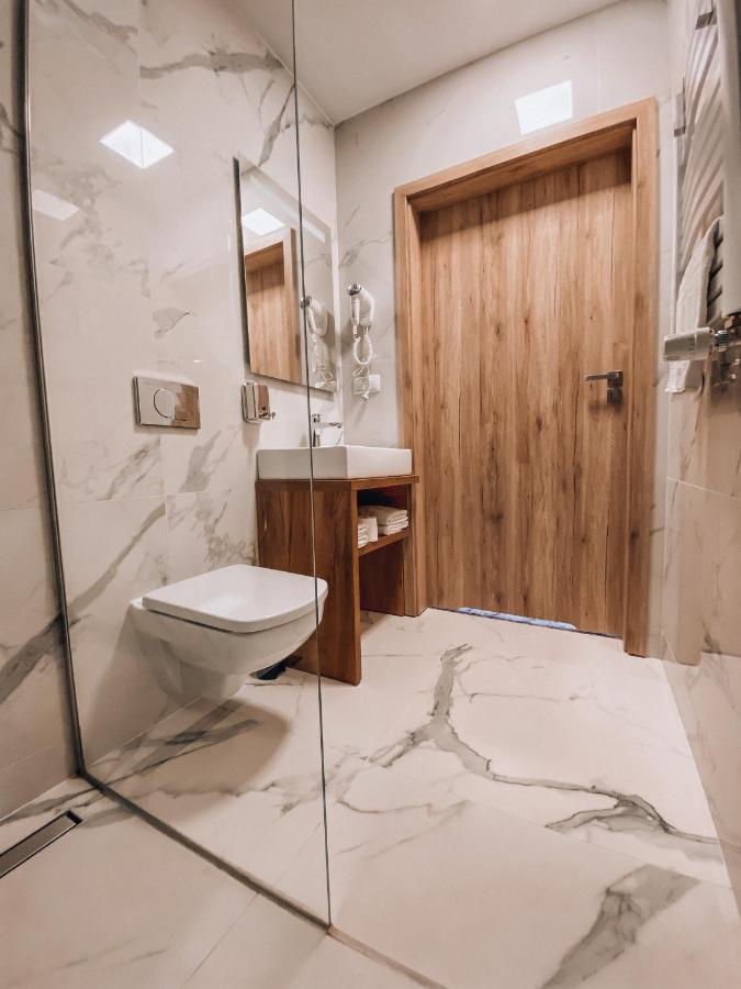 La Park Aparthotel Kudowa-Zdrój Buitenkant foto